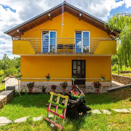 Holiday home Cozy In Viskovo With Kitchen *